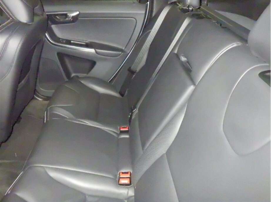 Volvo XC60 D5 220 Se Lux Nav Awd Geartronic  #4
