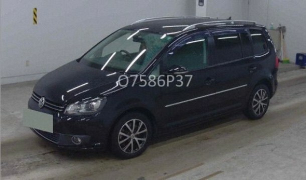 Volkswagen Touran 1.4 Tsi High Line Fresh Import Verified Mile Finan Black