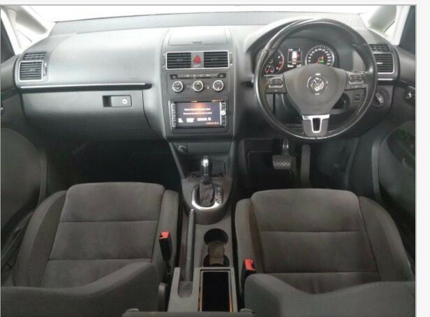 Volkswagen Touran 1.4 Tsi High Line Fresh Import Verified Mile Finan Black #5