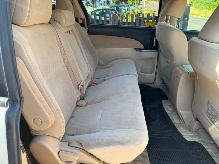 Toyota Estima 2.4L Mpv X Model Silver #19