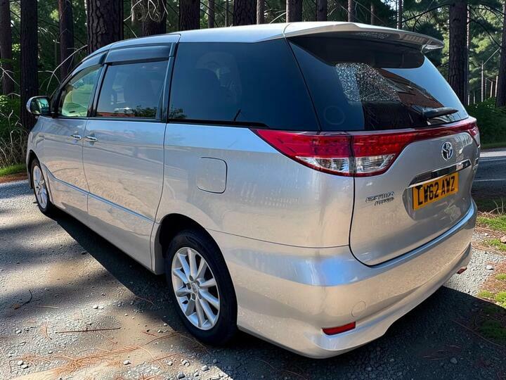Toyota Estima 2.4 Hybrid Mpv  #3