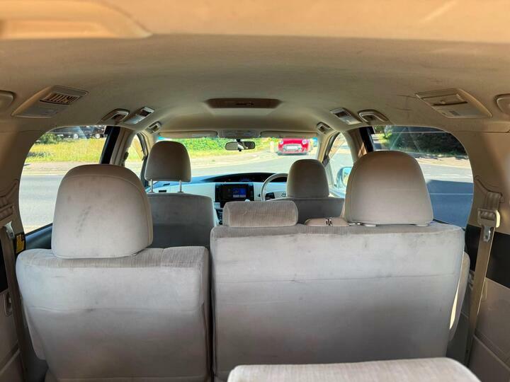 Toyota Estima 2.4L Mpv X Model Silver #18