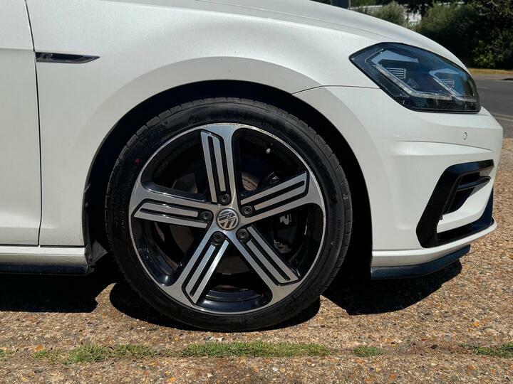 Volkswagen Golf R-line 1.5 Tsi Evo 150Ps 6-Speed Black #31