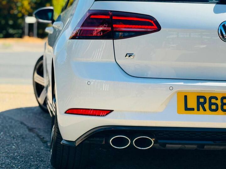 Volkswagen Golf R-line 1.5 Tsi Evo 150Ps 6-Speed Black #10