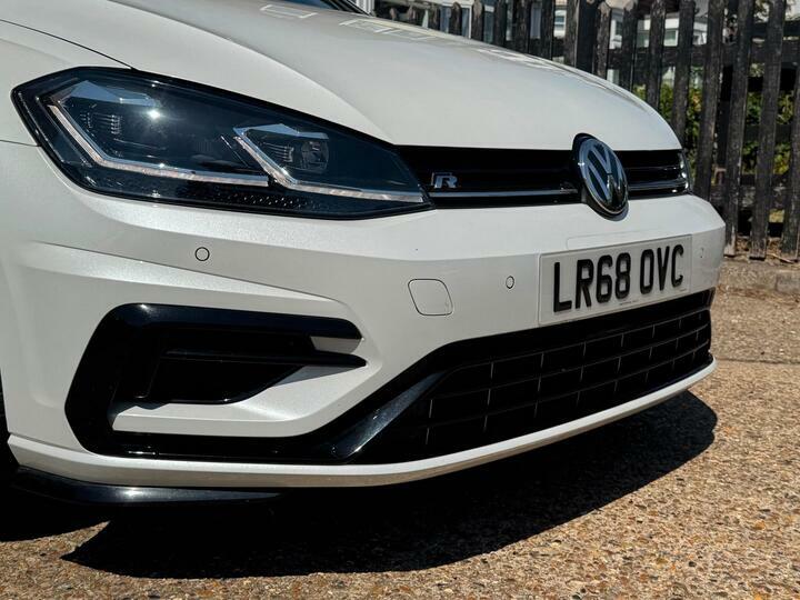 Volkswagen Golf R-line 1.5 Tsi Evo 150Ps 6-Speed Black #42