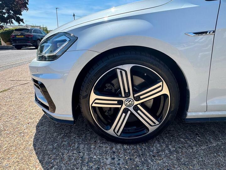 Volkswagen Golf R-line 1.5 Tsi Evo 150Ps 6-Speed Black #34