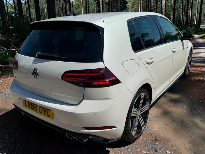 Volkswagen Golf R-line 1.5 Tsi Evo 150Ps 6-Speed Black #12