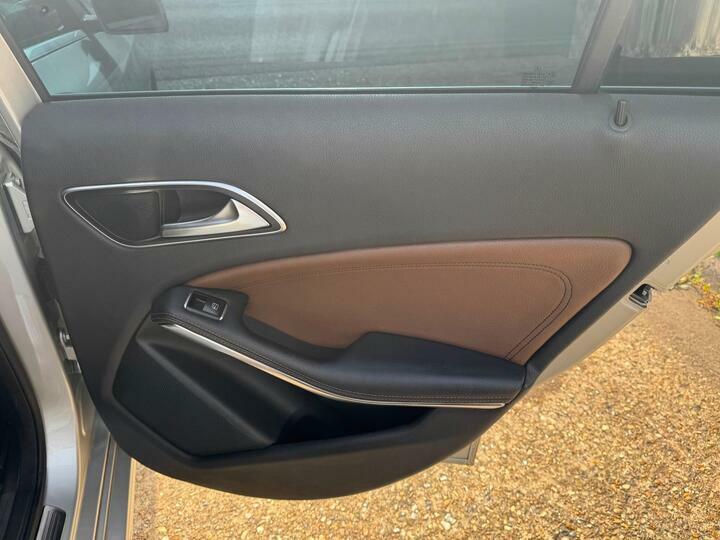 Mercedes-Benz A Class 1.8 A200 Cdi Sport Euro 5 Ss 6,482 Car Det #22