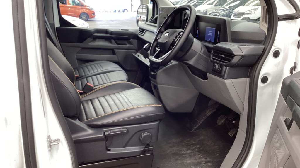 Ford Transit Custom Ford Transit 350 L3 H2 Fwd 2.0 130Ps Leader Van A White #9