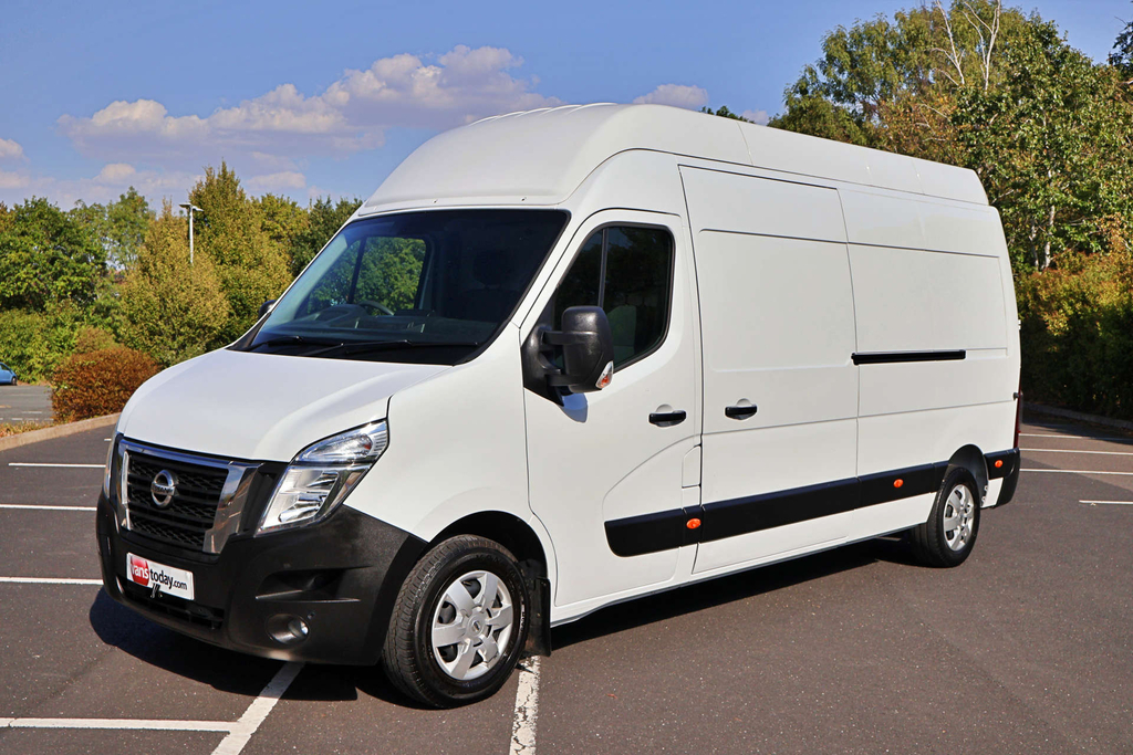 Nissan InterStar Tekna Dci White