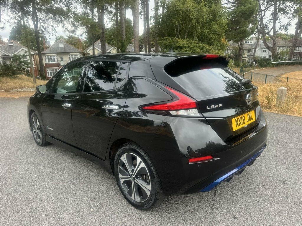 Nissan Leaf 40Kw N-connecta With Sat Nav And 360 View Cam Red #19
