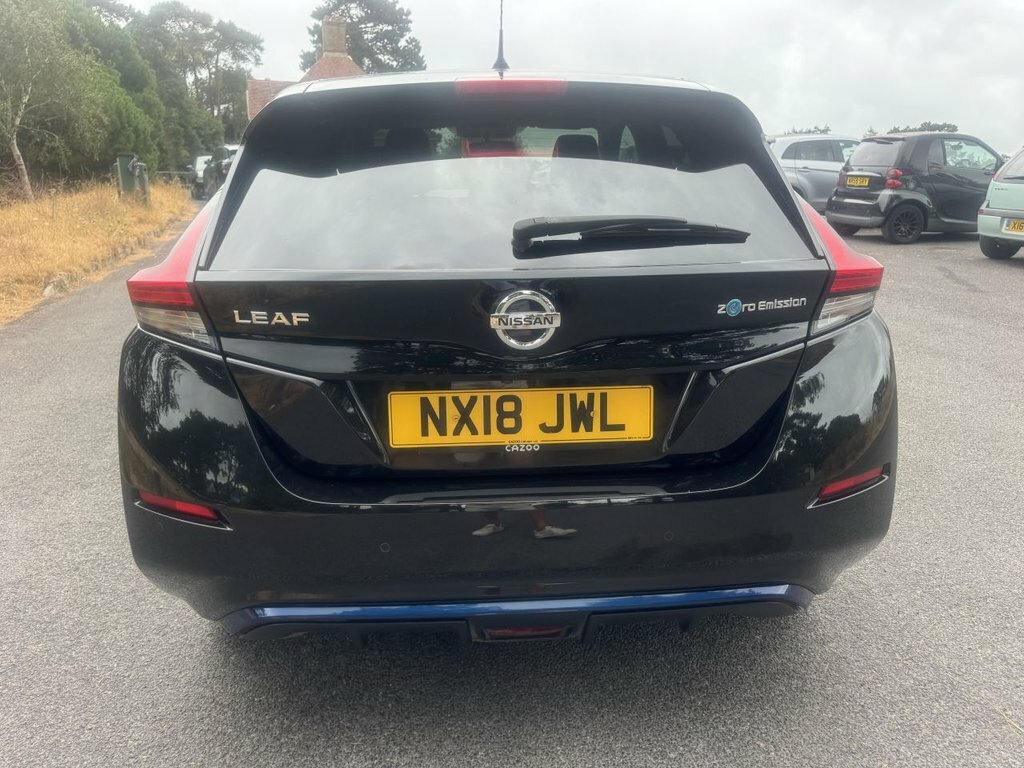 Nissan Leaf Hatchback Black #6