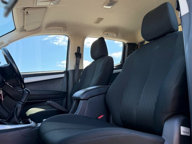 Isuzu D-Max 1.9 Td Yukon Nav 4Wd Euro 6 16,482 Car Detail #7