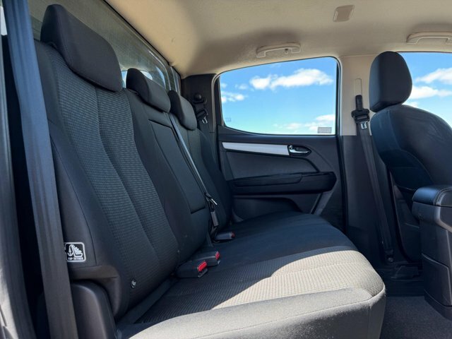 Isuzu D-Max 1.9 Td Yukon Nav 4Wd Euro 6 16,482 Car Detail #9