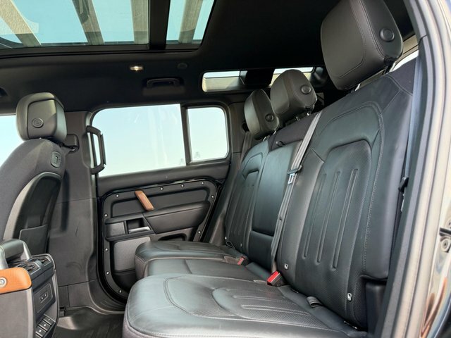 Land Rover Defender 110 Land Rover Estate Special E 2.0 D240 First Edition Silver #29