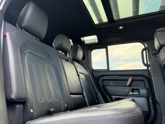 Land Rover Defender 110 Land Rover Estate Special E 2.0 D240 First Edition Silver #27