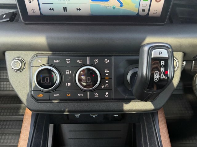 Land Rover Defender 110 Land Rover Estate Special E 2.0 D240 First Edition Silver #13