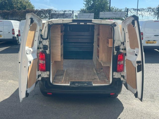 Vauxhall Vivaro Turbo D 2700 Dynamic White #5