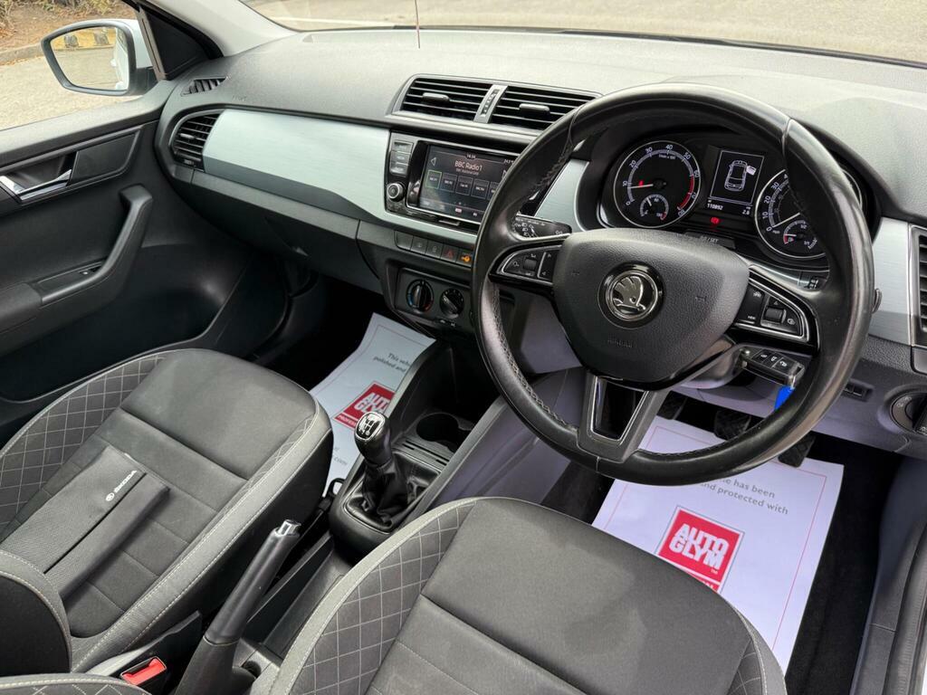 Skoda Fabia 1.0 Se Euro 6 S S White #3