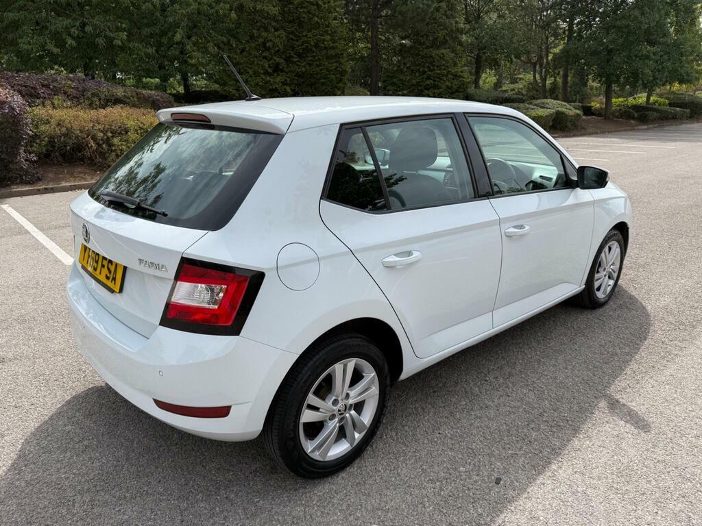 Skoda Fabia 1.0 Se Euro 6 S S White #4