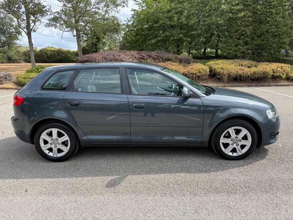 Audi A3 2.0 Tdi Se Sportback S Tronic Euro 5 S S Grey #2