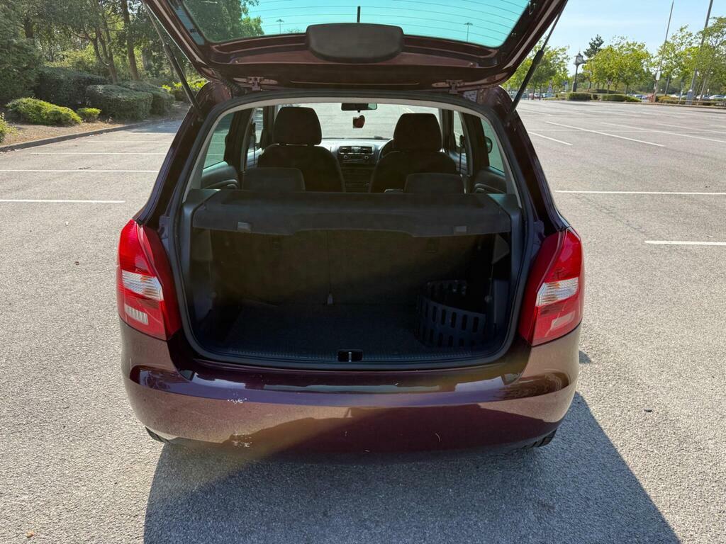 Skoda Fabia 1.6 Tdi Se Plus Euro 5 Red #6