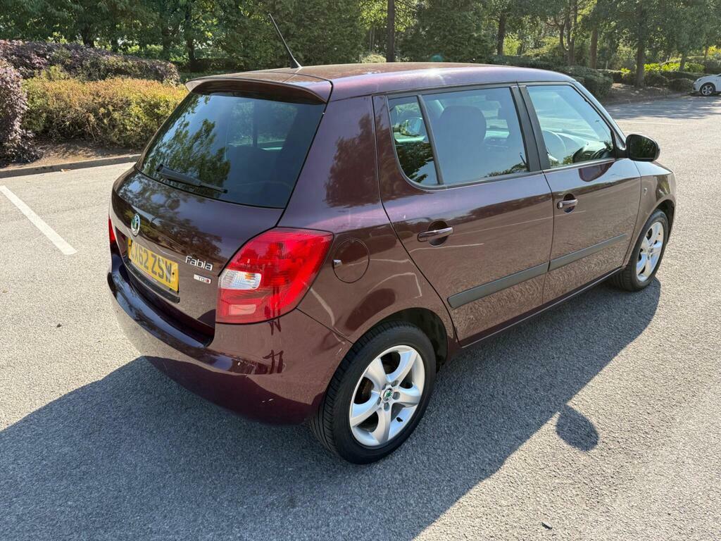Skoda Fabia 1.6 Tdi Se Plus Euro 5 Red #4
