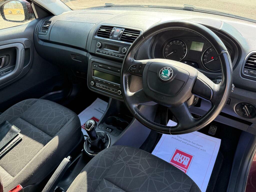 Skoda Fabia 1.6 Tdi Se Plus Euro 5 Red #3