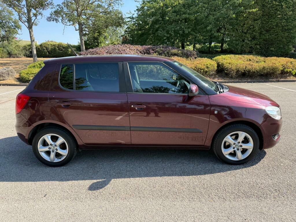Skoda Fabia 1.6 Tdi Se Plus Euro 5 Red #2