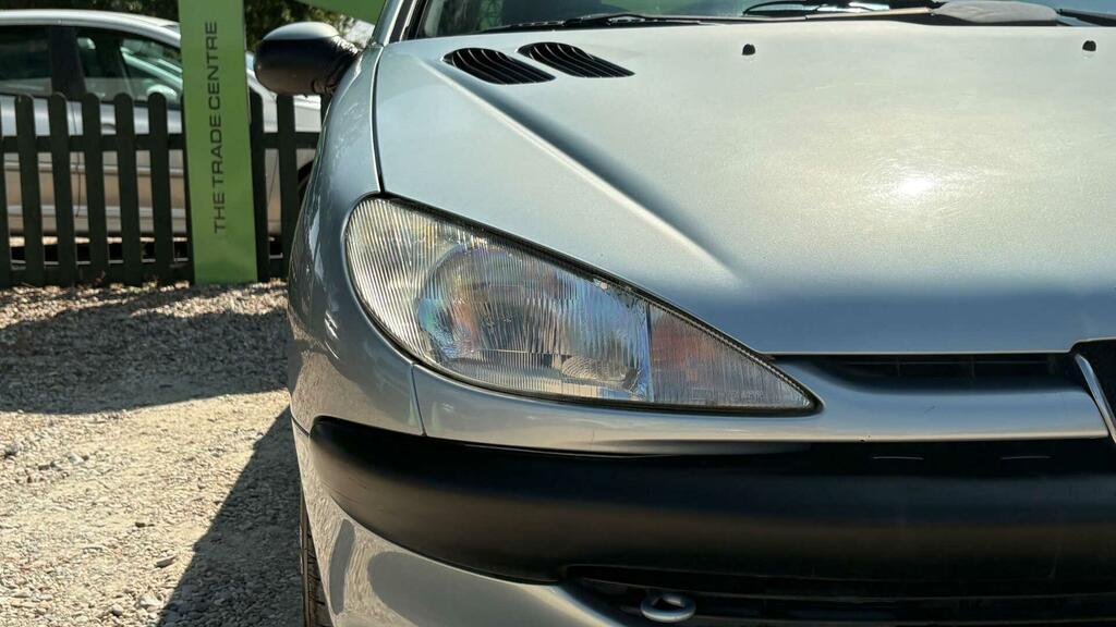 Peugeot 206 1.4 LX Red #30