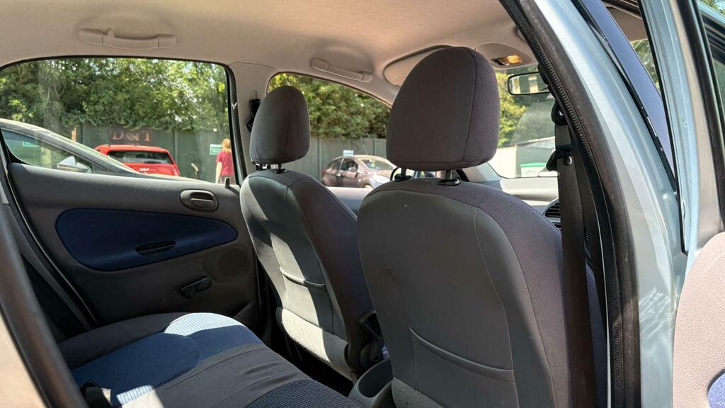 Peugeot 206 1.4 LX Red #9
