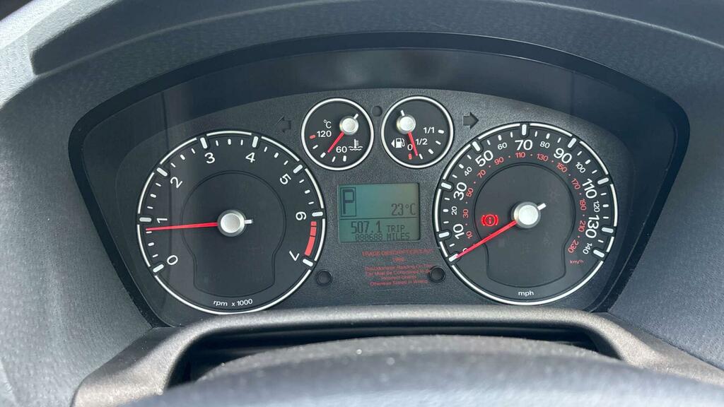 Ford Fusion 1.4 Plus Hatchback 154 Gkm, 79 Silver #13