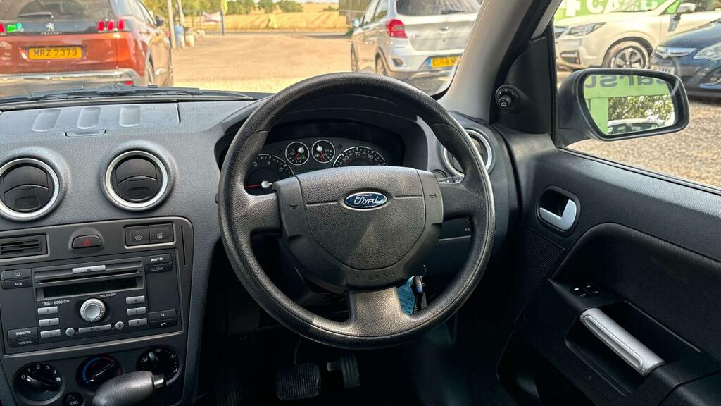 Ford Fusion 1.4 Plus Hatchback 154 Gkm, 79 Silver #14