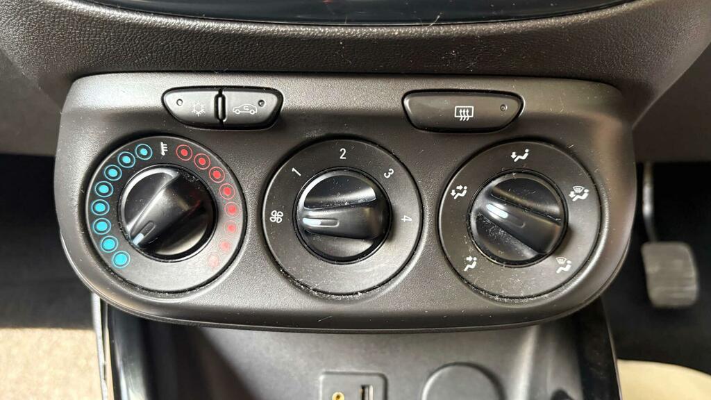 Vauxhall Adam 1.2I Glam Euro 6  #29