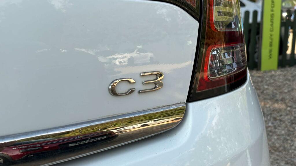 Citroen C3 1.6 Bluehdi Exclusive 98 Bhp Ulez Compliant Z White #32