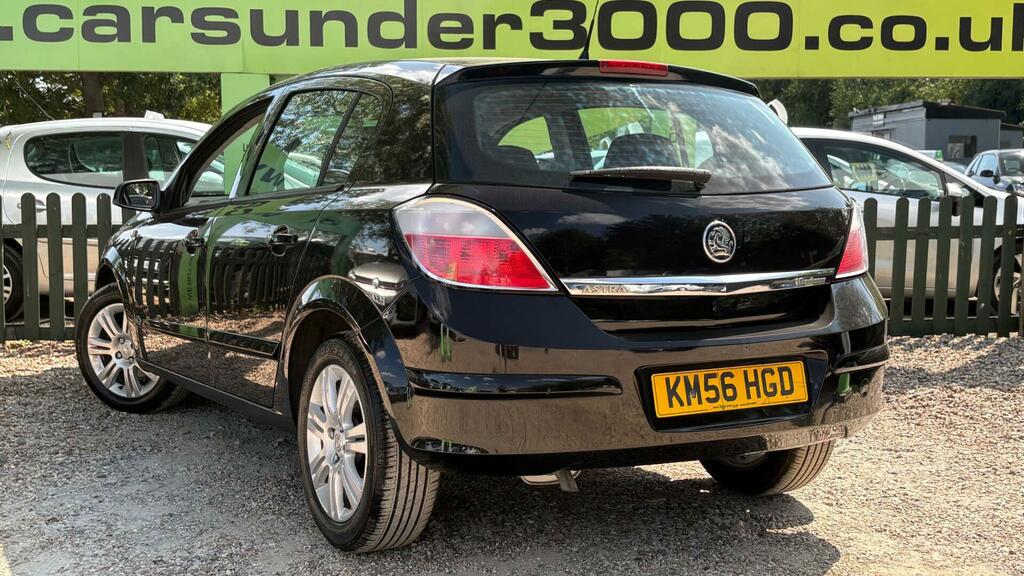 Vauxhall Astra Active Black #4