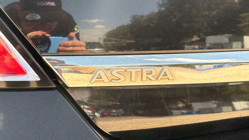 Vauxhall Astra Sxi 16V Twinport 5-Door Blue #38