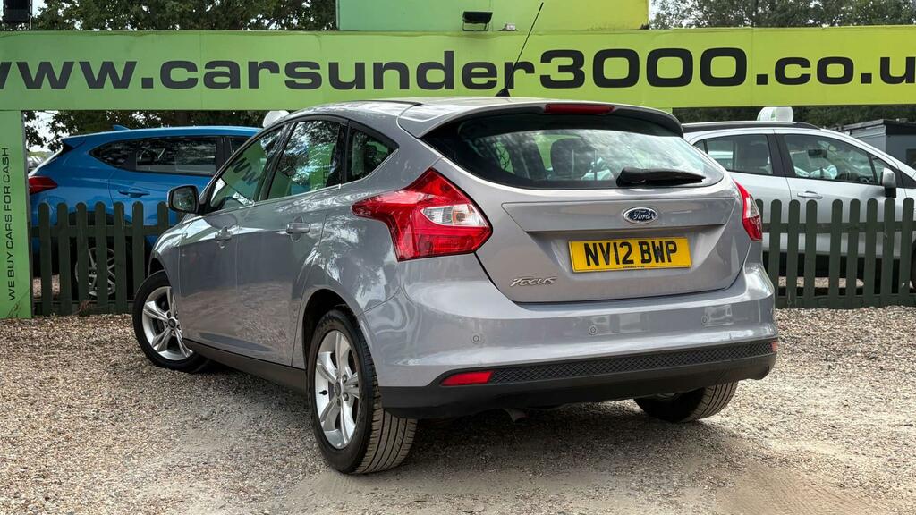Ford Focus Zetec Silver #4