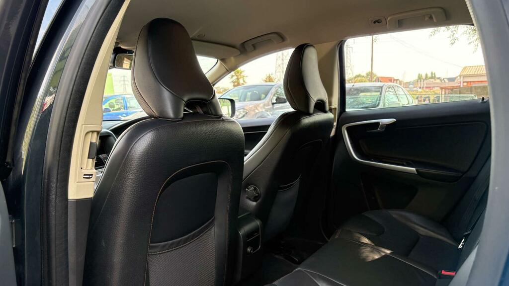 Volvo XC60 2.0 D3drive Se Euro 5 Black #12