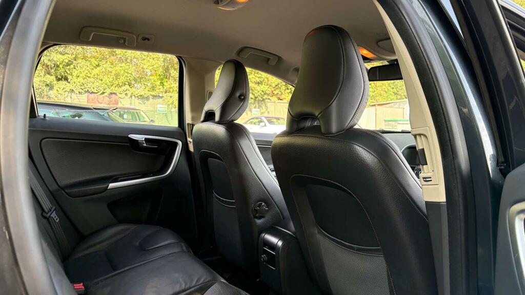 Volvo XC60 2.0 D3drive Se Euro 5 Black #9