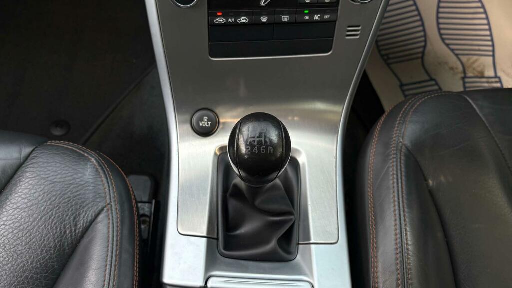 Volvo XC60 2.0 D3drive Se Euro 5 Black #27