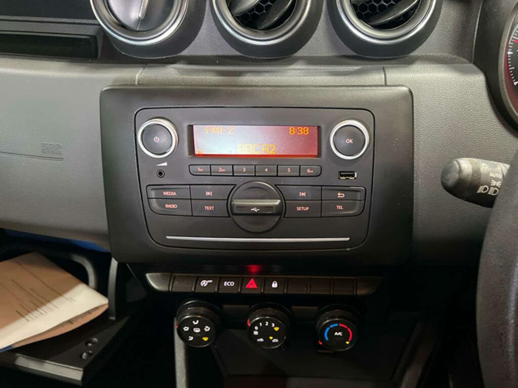 Dacia Duster Essential Black #2