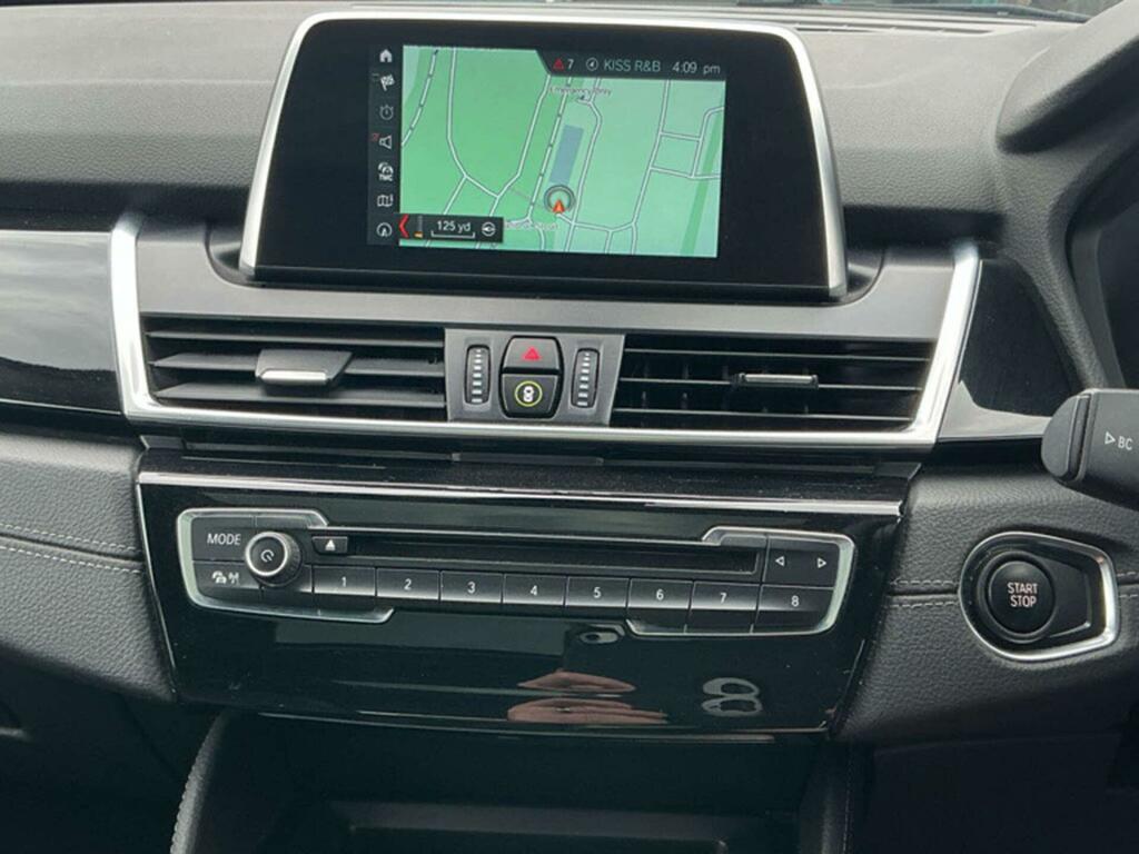 BMW 2 Series Active Tourer Sport White #2