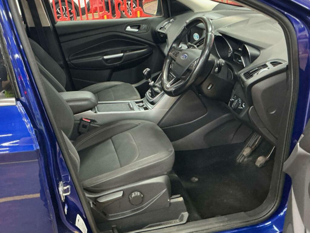 Ford Kuga Zetec Blue #3
