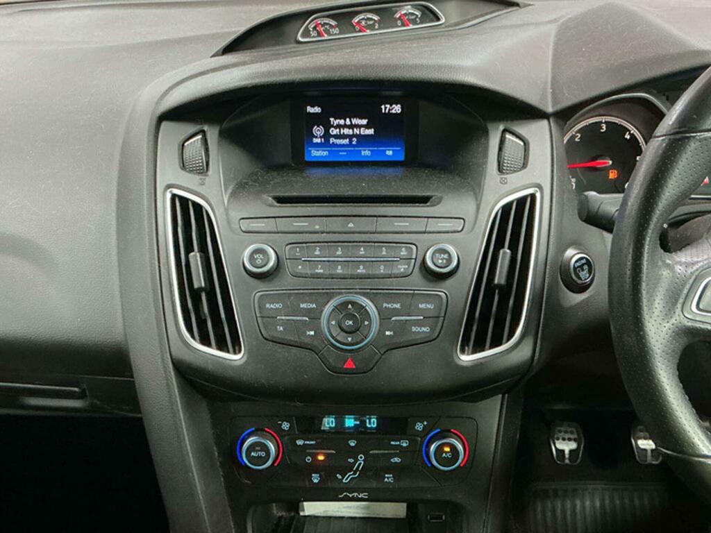 Ford Focus St-2 Red #2