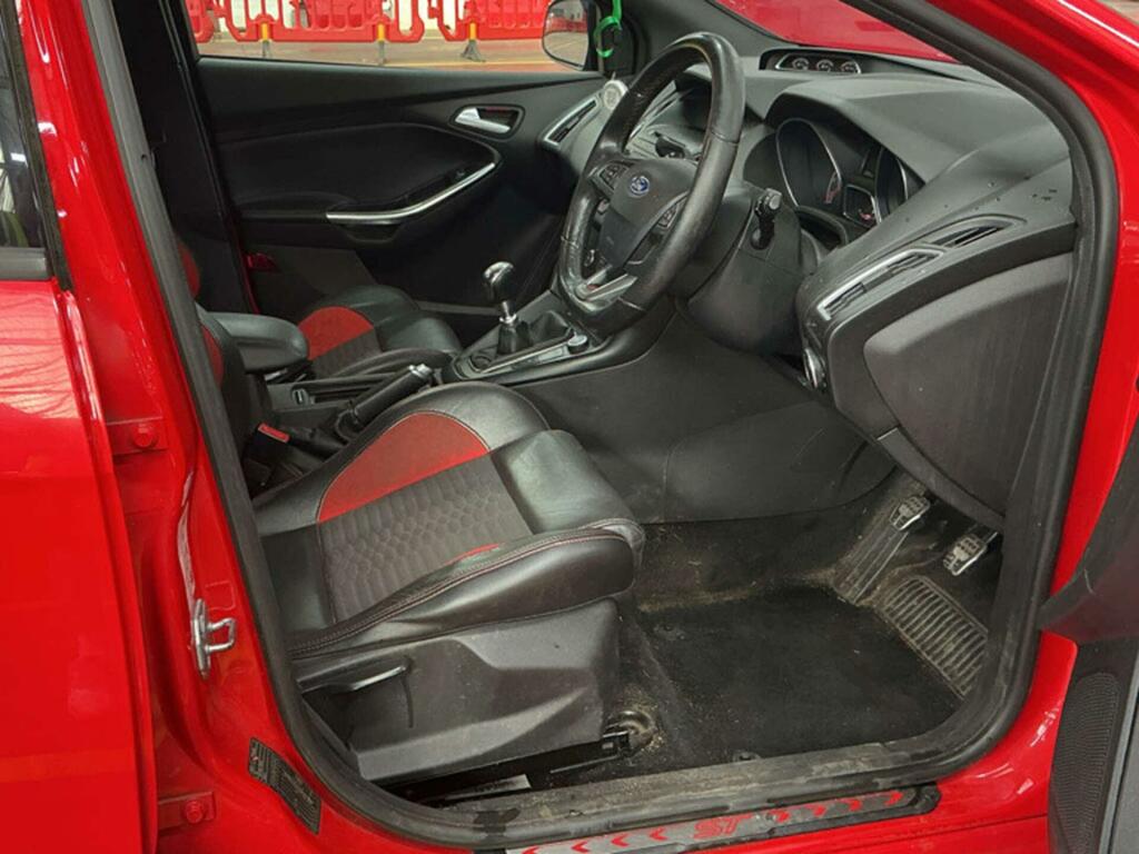 Ford Focus St-2 Red #3