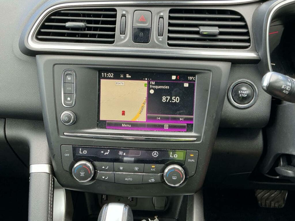 Renault Kadjar Signature S Nav Red #2