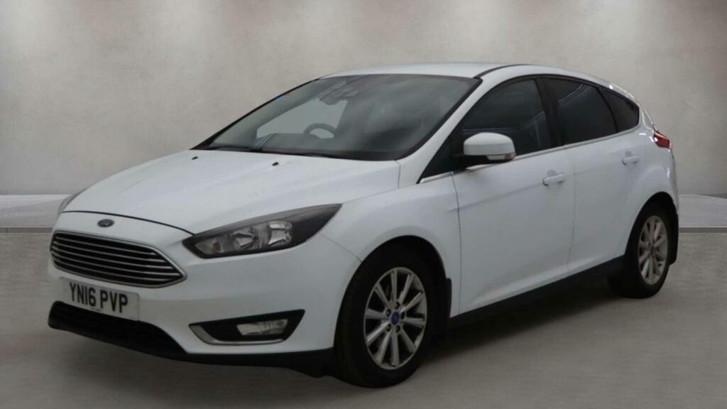 Ford Focus Titanium White #5