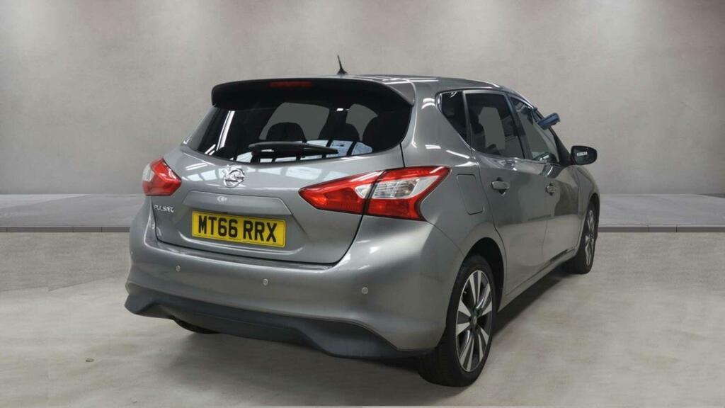Nissan Pulsar 1.6 Dig T Tekna Hatchback Euro 6 Red #7