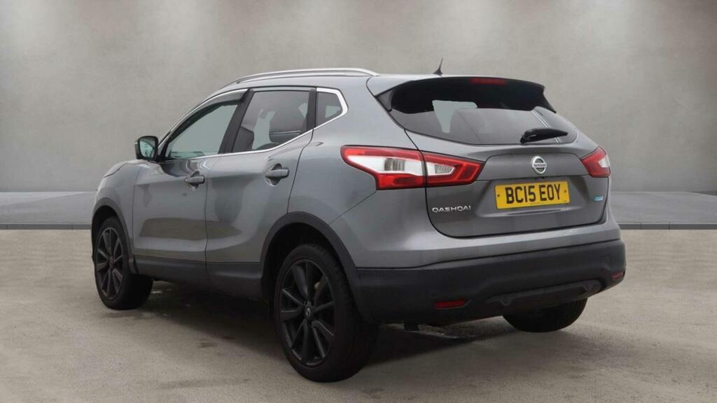 Nissan Qashqai 1.5L Tekna Red #6